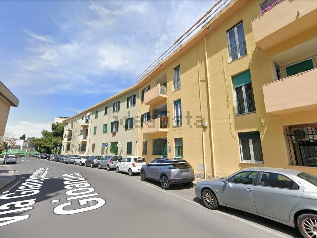 Appartamento in vendita a Bonaria, Cagliari
