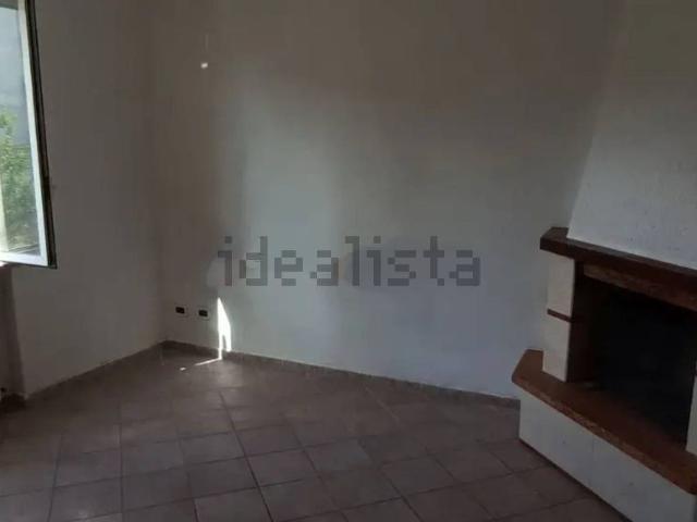 Appartamento in vendita a Follo, Liguria