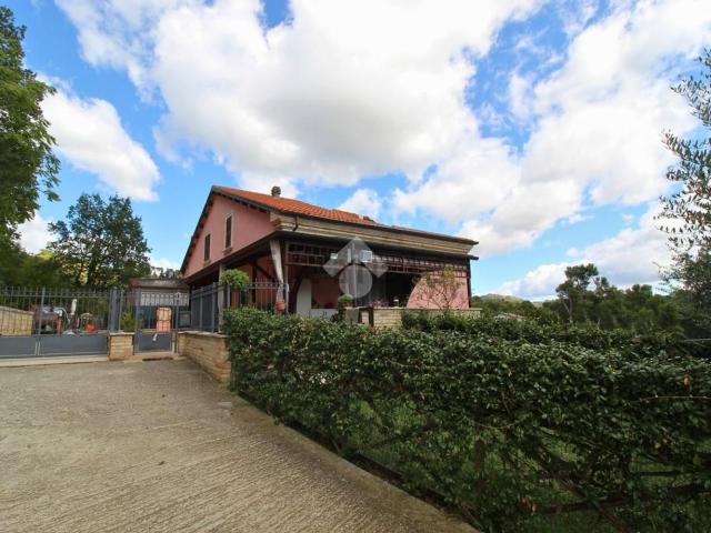 Appartamento in vendita a Borgo Solestà, Ascoli Piceno