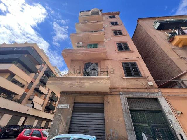 Appartamento in vendita a V Circoscrizione, Palermo
