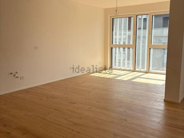 Appartamento in vendita a Centro, Monza