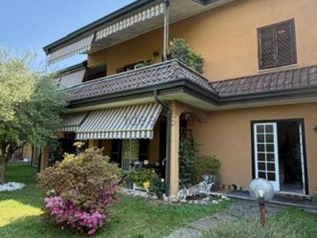 Attico in vendita a Bergoro, Fagnano Olona