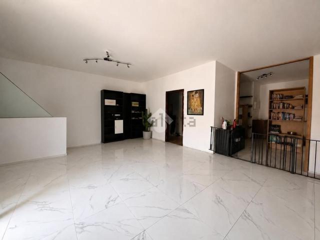 Appartamento in vendita a Azzano San Paolo, Bergamo