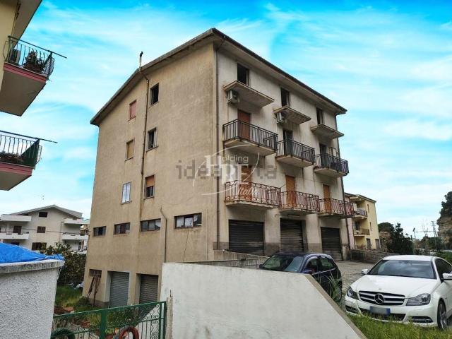Appartamento in vendita a Cetraro Paese, Calabria
