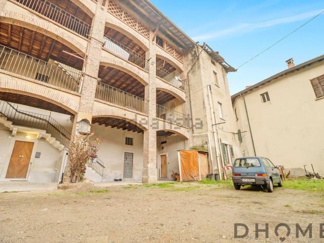Appartamento in vendita a Molteno, Lecco