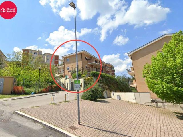 Appartamento in vendita a Pace, Macerata