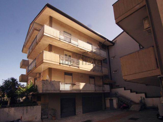 Appartamento in vendita a Piedimonte Etneo, Catania