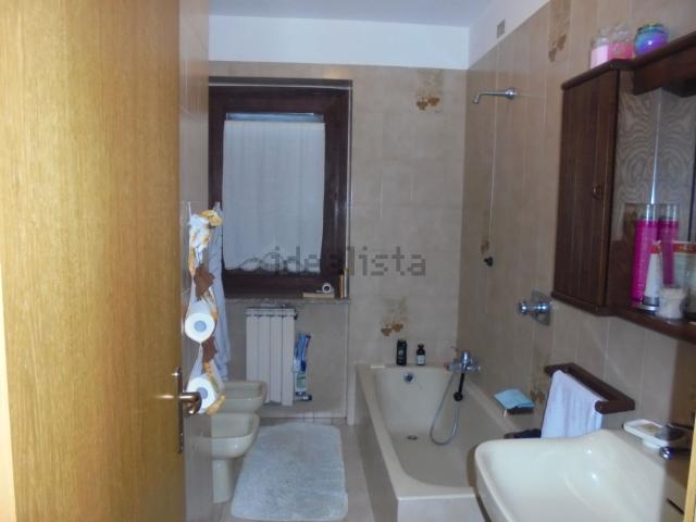 Appartamento in vendita a Lovere, Bergamo