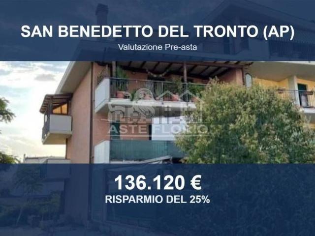 Appartamento in vendita a Porto d'Ascoli centro, Marche