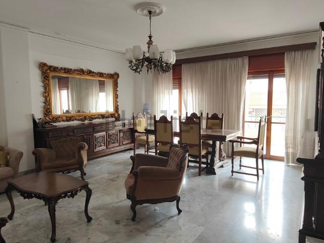 Appartamento in vendita a Quartiere Tribunale, Calabria