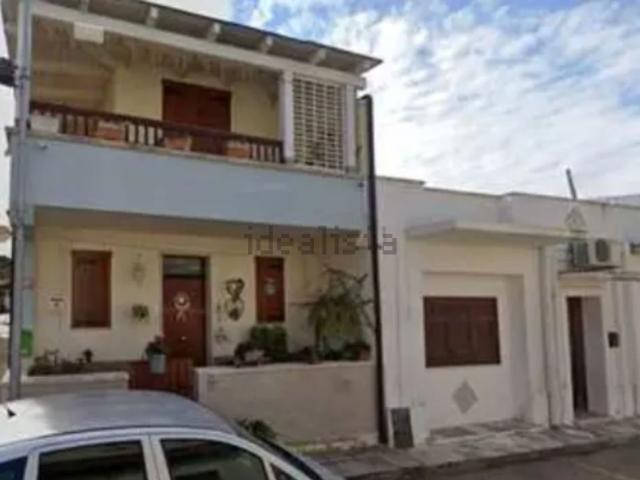 Appartamento in vendita a Pulsano, Taranto