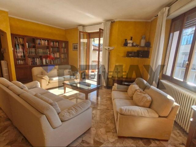 Appartamento in vendita a Valle Olona, Varese