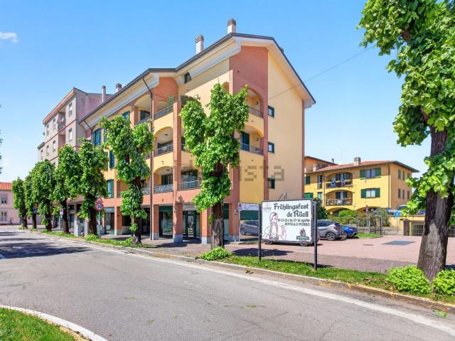 Appartamento in vendita a Uboldo, Varese