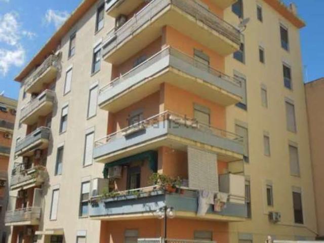 Appartamento in vendita a Calabria, Reggio Calabria