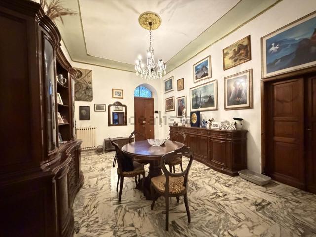 Appartamento in vendita a Sarzana, Liguria