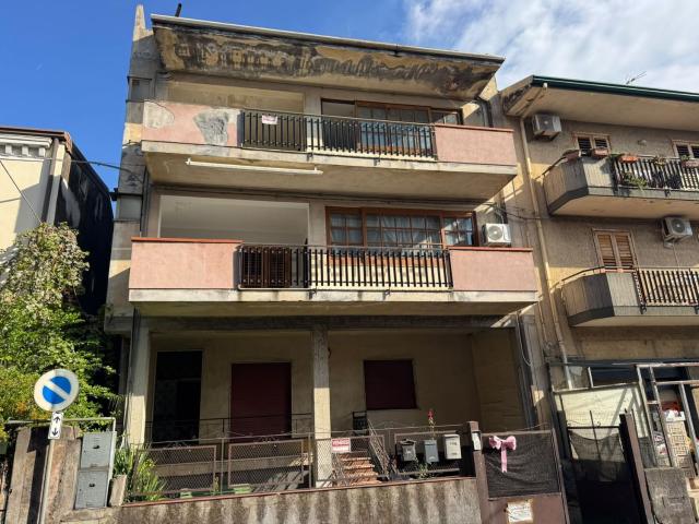 Appartamento in vendita a Lavina, Aci Sant'Antonio