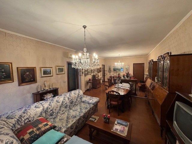 Appartamento in vendita a Villaggio Stranieri-Bazzarola, Re