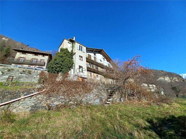 Appartamento in vendita a Perloz, Aosta