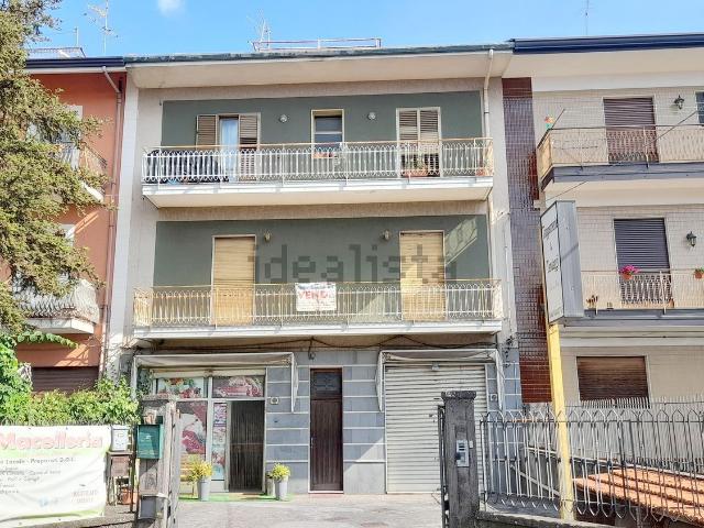 Appartamento in vendita a Pedara, Catania