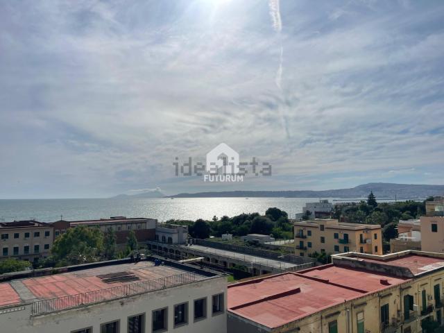 Appartamento in vendita a Portici, Campania