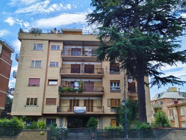 Appartamento in vendita a Costa Caselle, Roma Capitale
