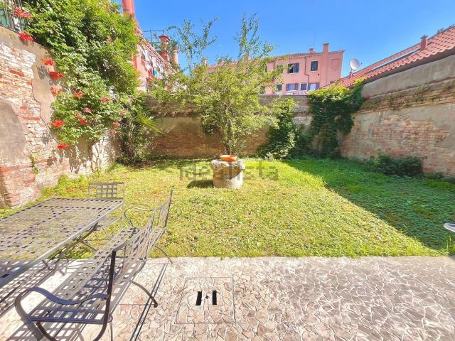 Appartamento in vendita a Venezia-Murano-Burano, Venezia