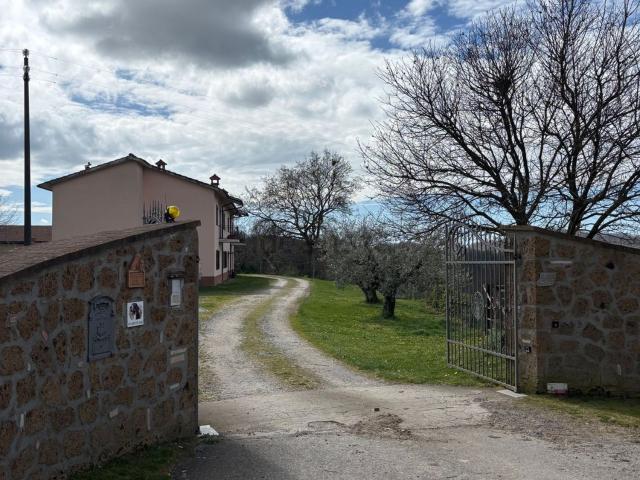 Appartamento in vendita a Unione di Comuni Montani Colline del Fiora, Sorano