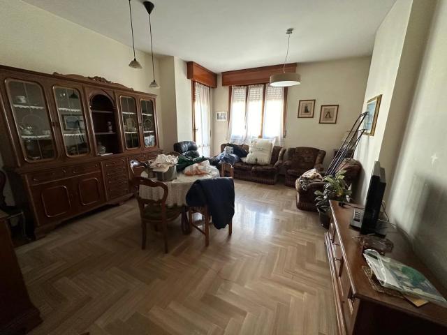Appartamento in vendita a Unione dei comuni del Distretto Ceramico, Sassuolo