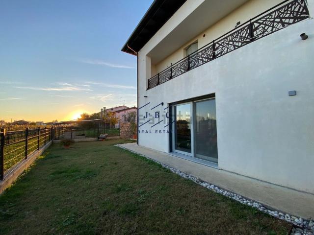 Appartamento in vendita a Godega di Sant'Urbano, Veneto