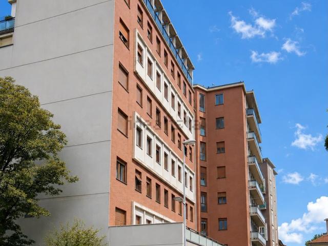 Appartamento in vendita a Centro, Monza