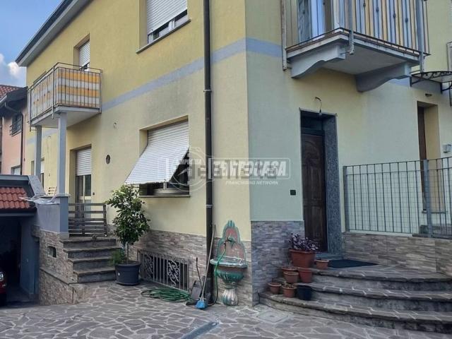 Appartamento in vendita a Lomazzo di Sopra, Lomazzo