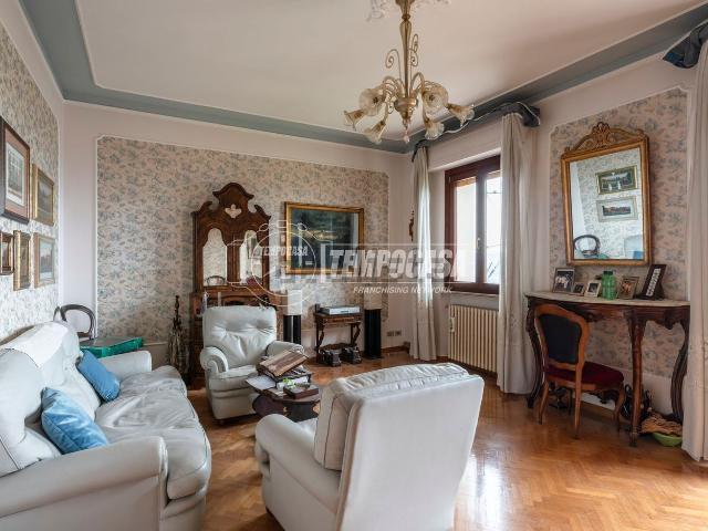 Appartamento in vendita a Santa Croce, Marche