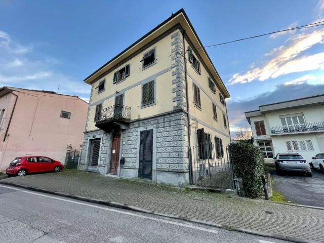 Appartamento in vendita a Porcari, Toscana