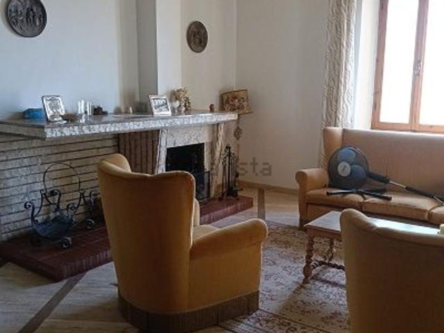 Attico in vendita a Rapolano Terme, Toscana