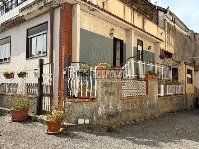 Appartamento in vendita a Gravina Di Catania, Sicilia