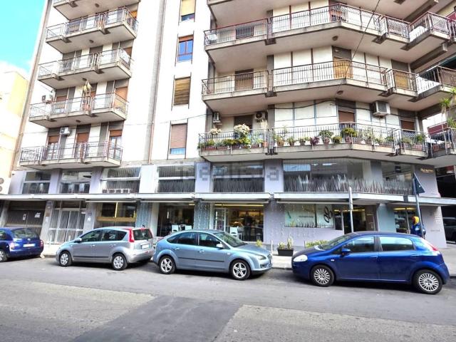 Appartamento in vendita a Paternò, Sicilia
