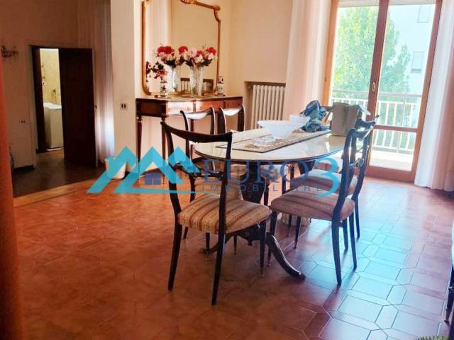 Appartamento in vendita a Castello, Marche