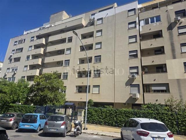 Appartamento in vendita a VI Circoscrizione, Palermo