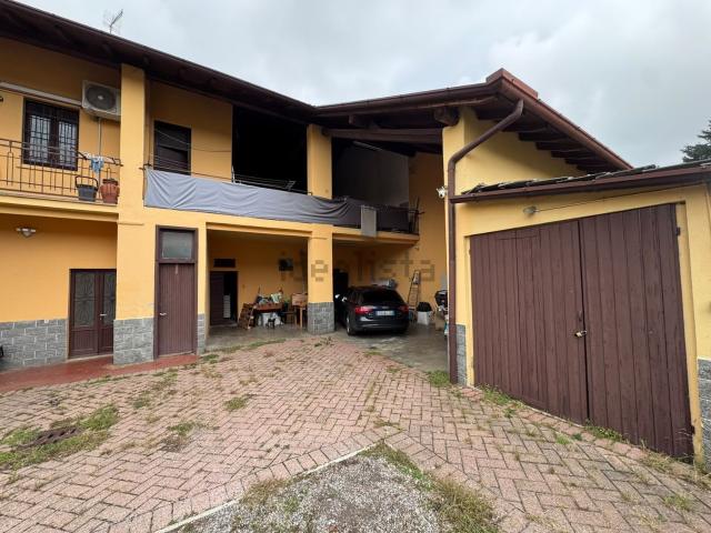 Appartamento in vendita a Crugnola, Mornago