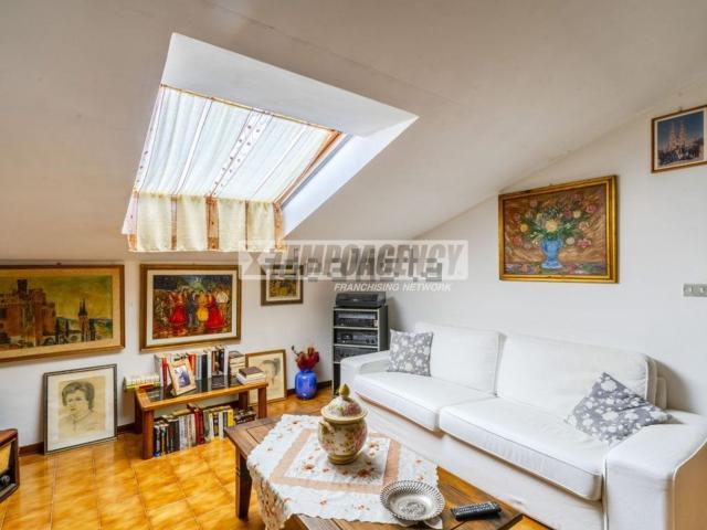 Appartamento in vendita a Borgo Pintura, Marche