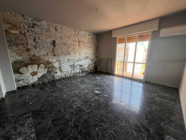 Appartamento in vendita a Centro Storico, Marche
