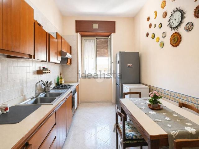 Appartamento in vendita a Portici, Campania