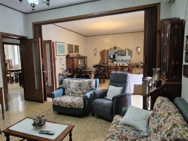 Appartamento in vendita a Ortona, Abruzzo