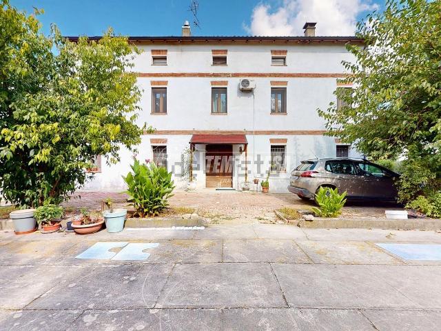 Appartamento in vendita a Bassa Reggiana, Re