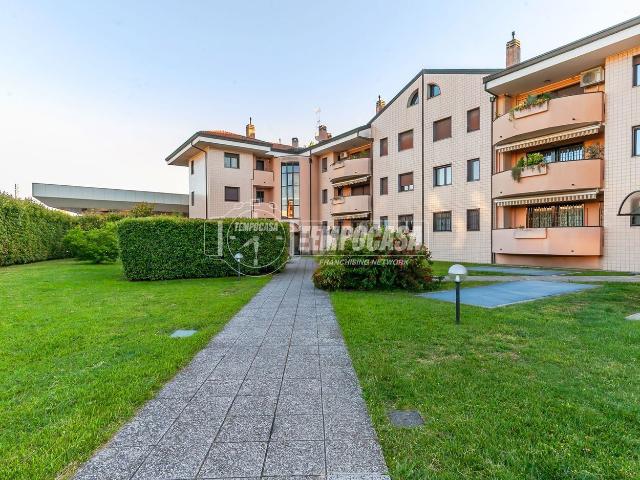 Appartamento in vendita a Fornasè, Cormano