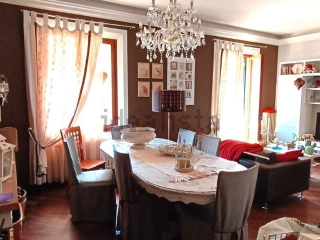 Appartamento in vendita a Montemurlo, Toscana