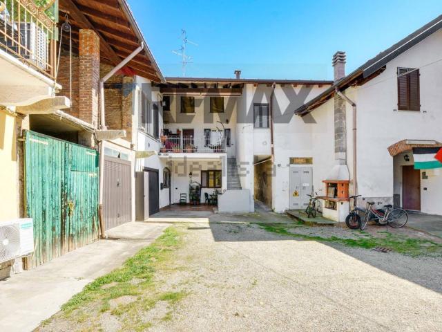 Appartamento in vendita a Samarate, Lombardia