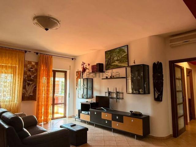 Appartamento in vendita a Parco Carrara, Calabria