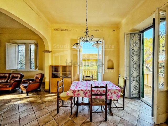 Appartamento in vendita a Quercianella, Livorno