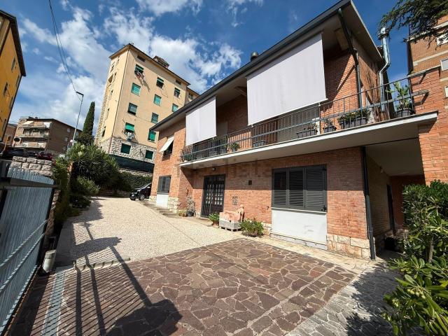 Appartamento in vendita a Cenerente, Umbria